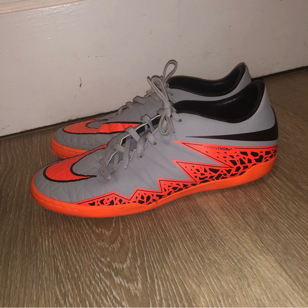 Nike hypervenom ladies sneakers runners size 9